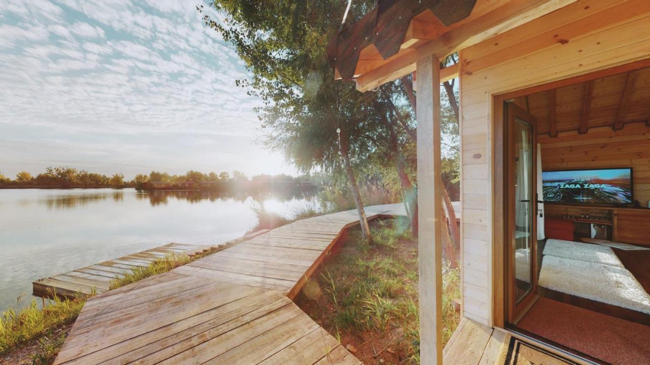 Отель Zaga Zaga Sat Tecuci Экстерьер фото